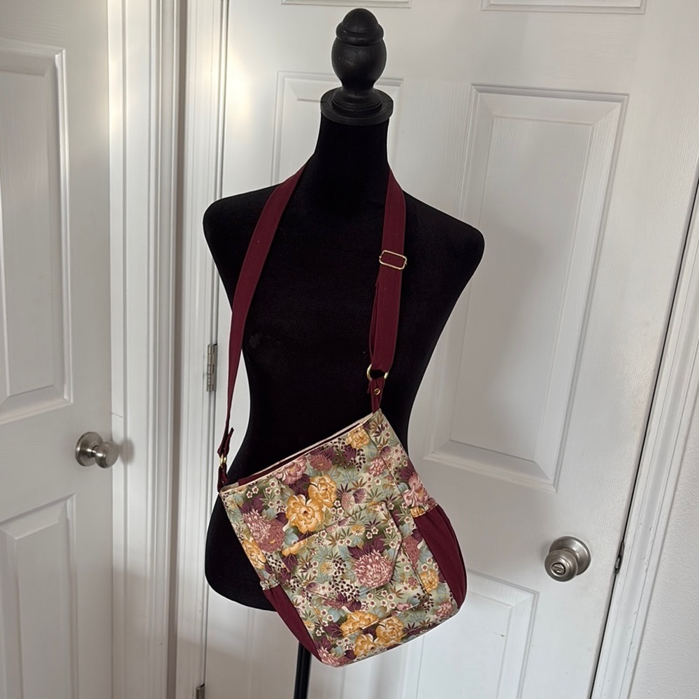 Handmade Quilted Crossbody Bag in Floral Print